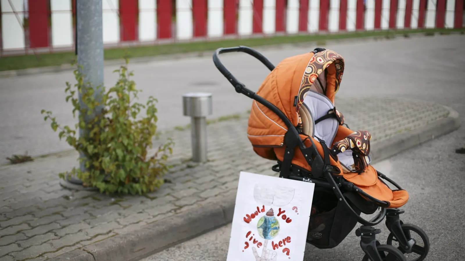 Züleyxa Izmailova: ärge võtke meilt tulevikku!